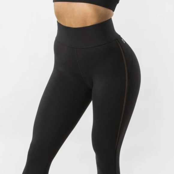 Buffbunny Black Leggings - size small - Picture 1 of 4